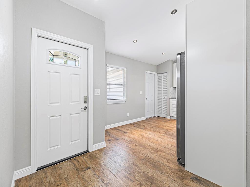 PINECREST SUB UNIT 3 - Residential