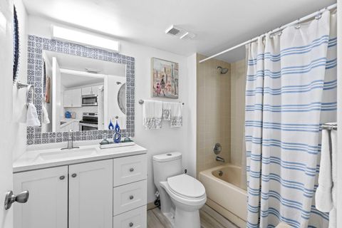 Tiny photo for 3138 Via Poinciana #116, Lake Worth, FL 33467 (MLS # R11150031)