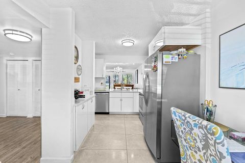 Tiny photo for 3138 Via Poinciana #116, Lake Worth, FL 33467 (MLS # R11150031)