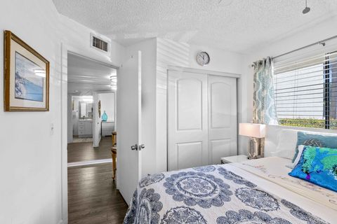 Tiny photo for 3138 Via Poinciana #116, Lake Worth, FL 33467 (MLS # R11150031)