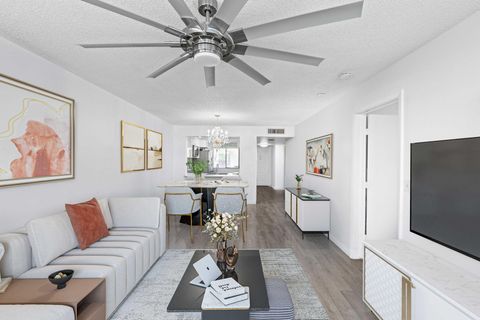 Tiny photo for 3138 Via Poinciana #116, Lake Worth, FL 33467 (MLS # R11150031)