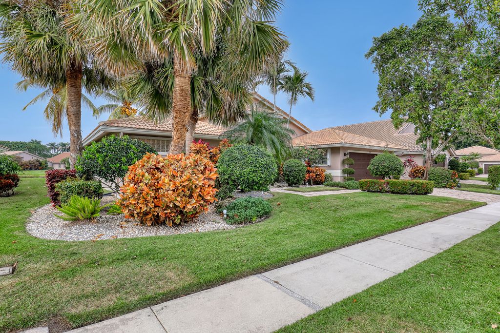Photo of 12313 Glen Falls Lane, Boynton Beach, FL 33437 (MLS # R10950092)