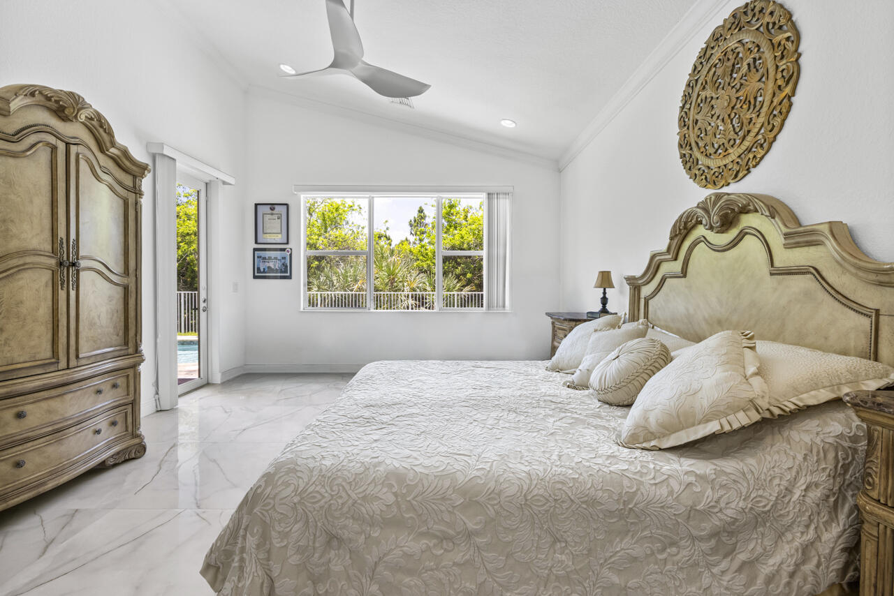 MARTINS CROSSING - Residential