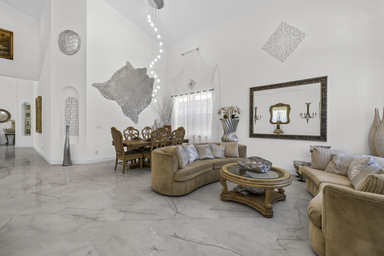 MARTINS CROSSING - Residential
