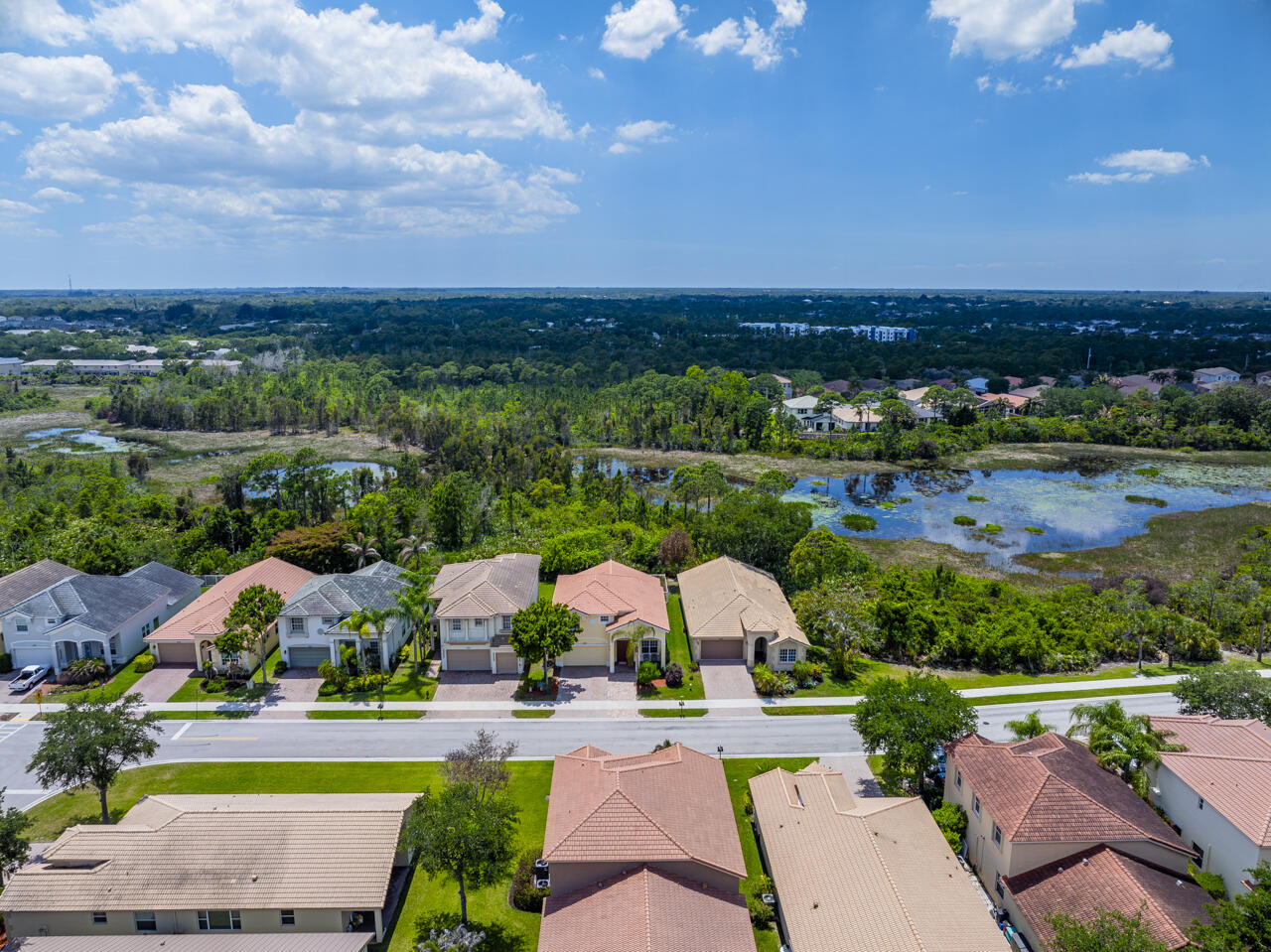 MARTINS CROSSING - Residential
