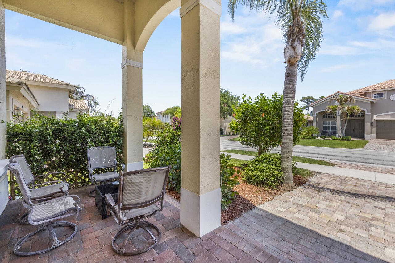 MARTINS CROSSING - Residential