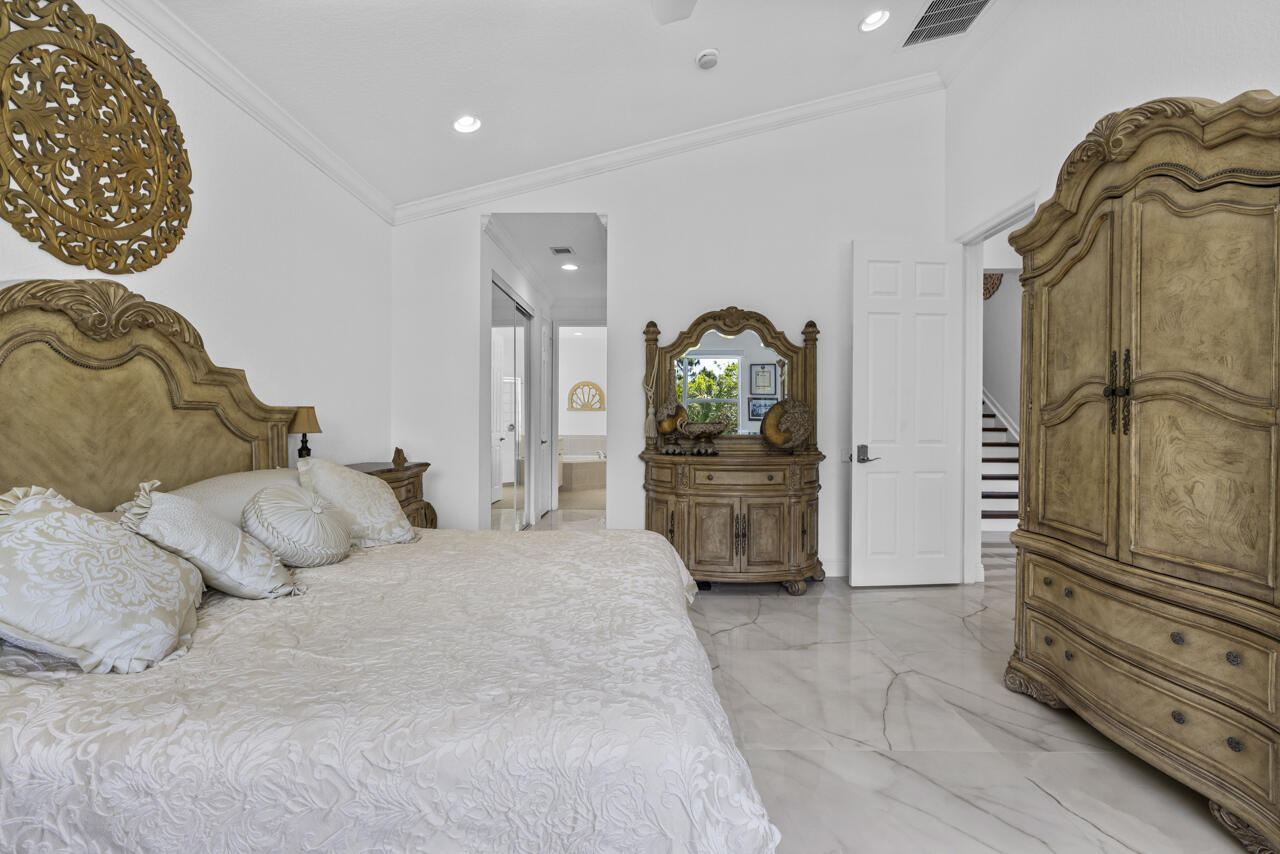 MARTINS CROSSING - Residential