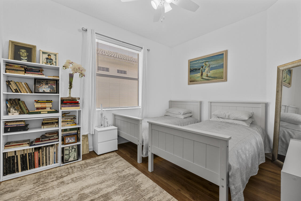 MARTINS CROSSING - Residential