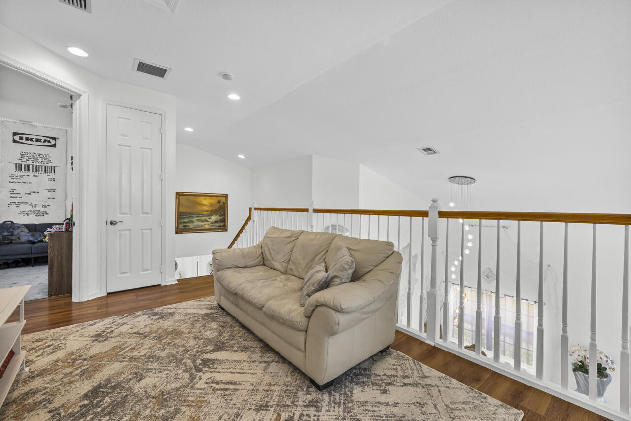 MARTINS CROSSING - Residential