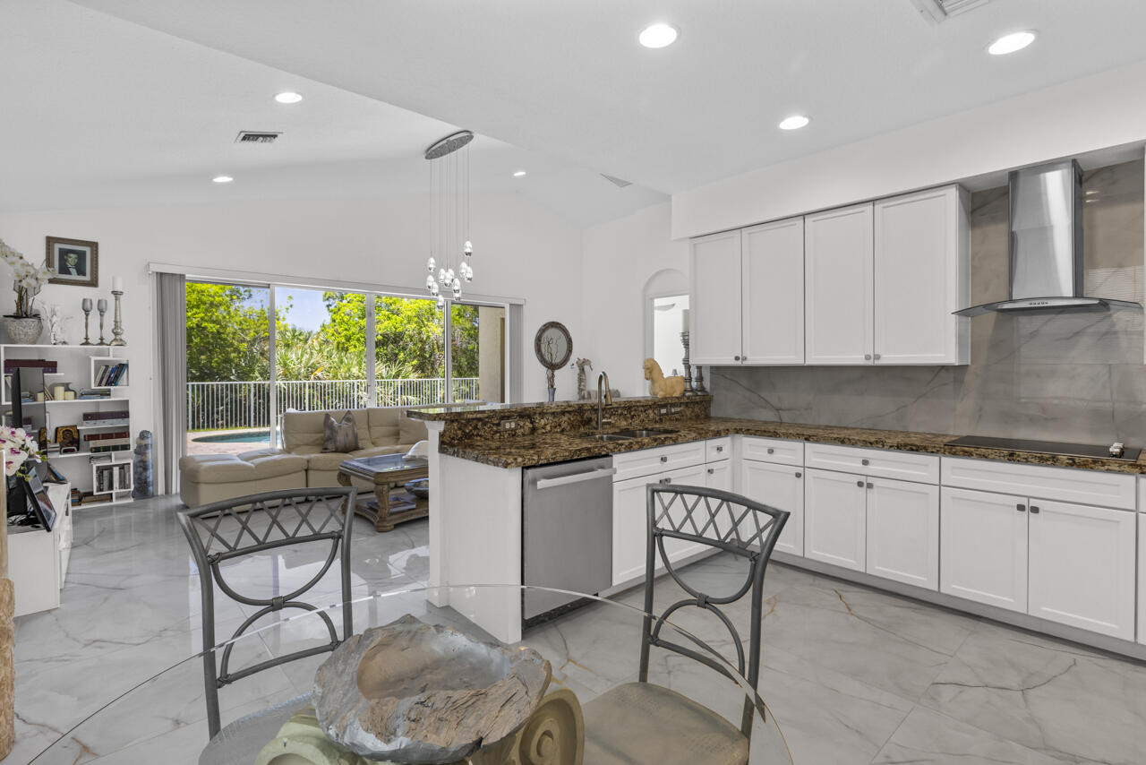 MARTINS CROSSING - Residential