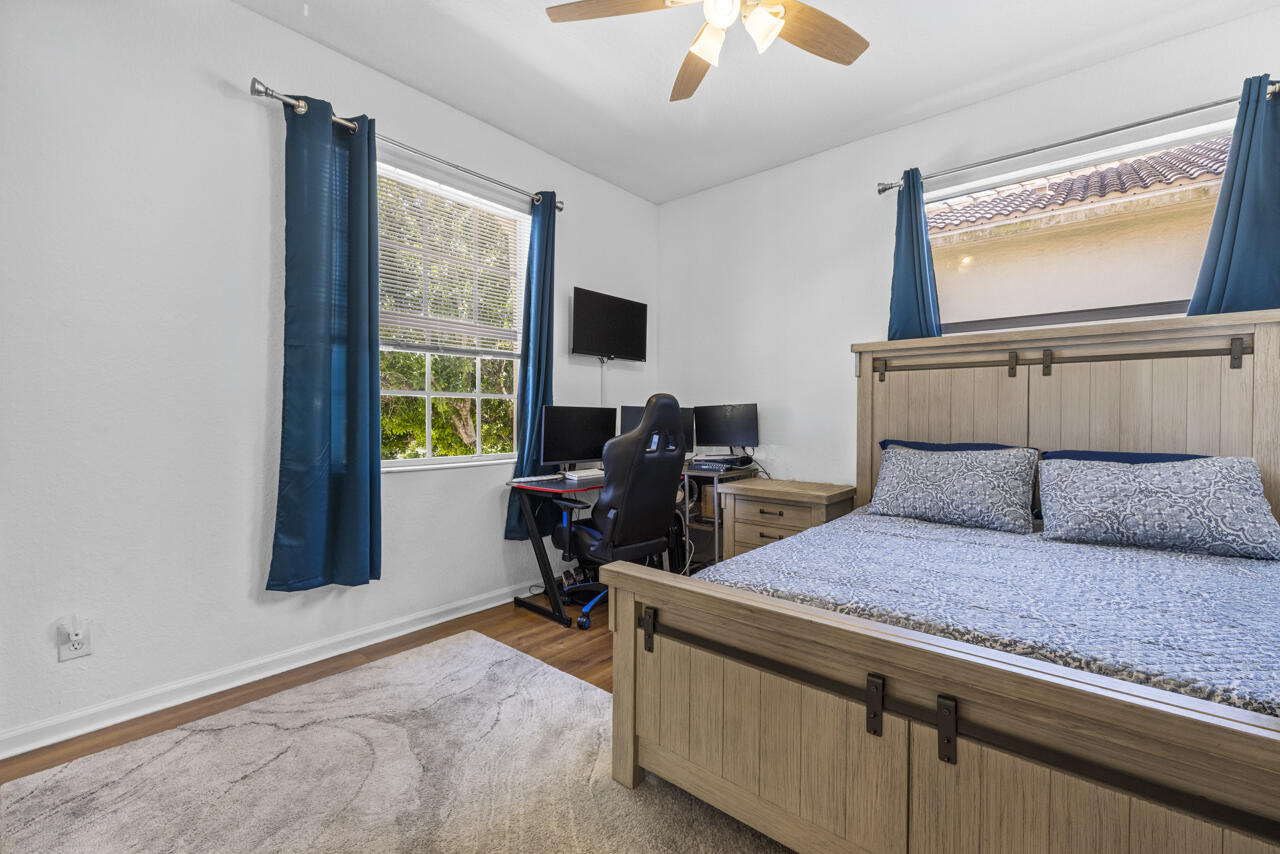 MARTINS CROSSING - Residential