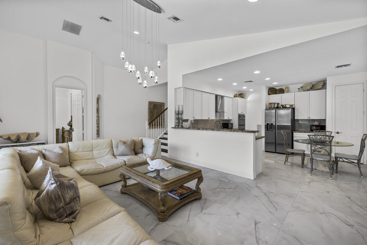 MARTINS CROSSING - Residential