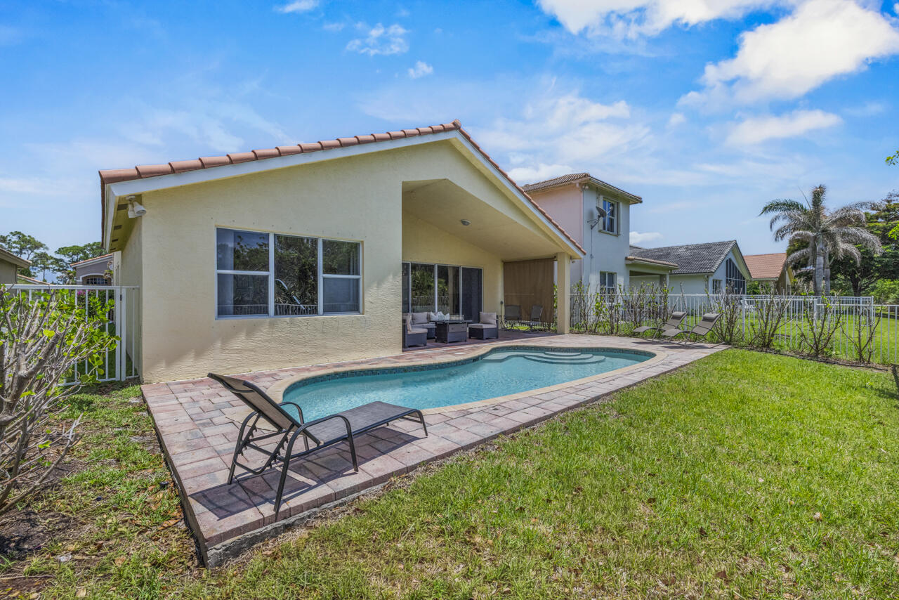 MARTINS CROSSING - Residential