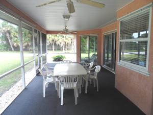 PORT ST LUCIE SECTION 11 - Residential