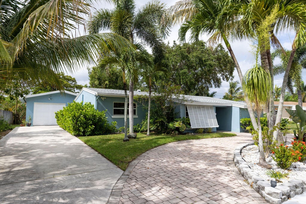 Photo of 2380 SW 15th Street, Fort Lauderdale, FL 33312 (MLS # B26078367)