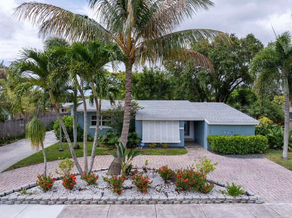 Photo of 2380 SW 15th Street, Fort Lauderdale, FL 33312 (MLS # B26078367)