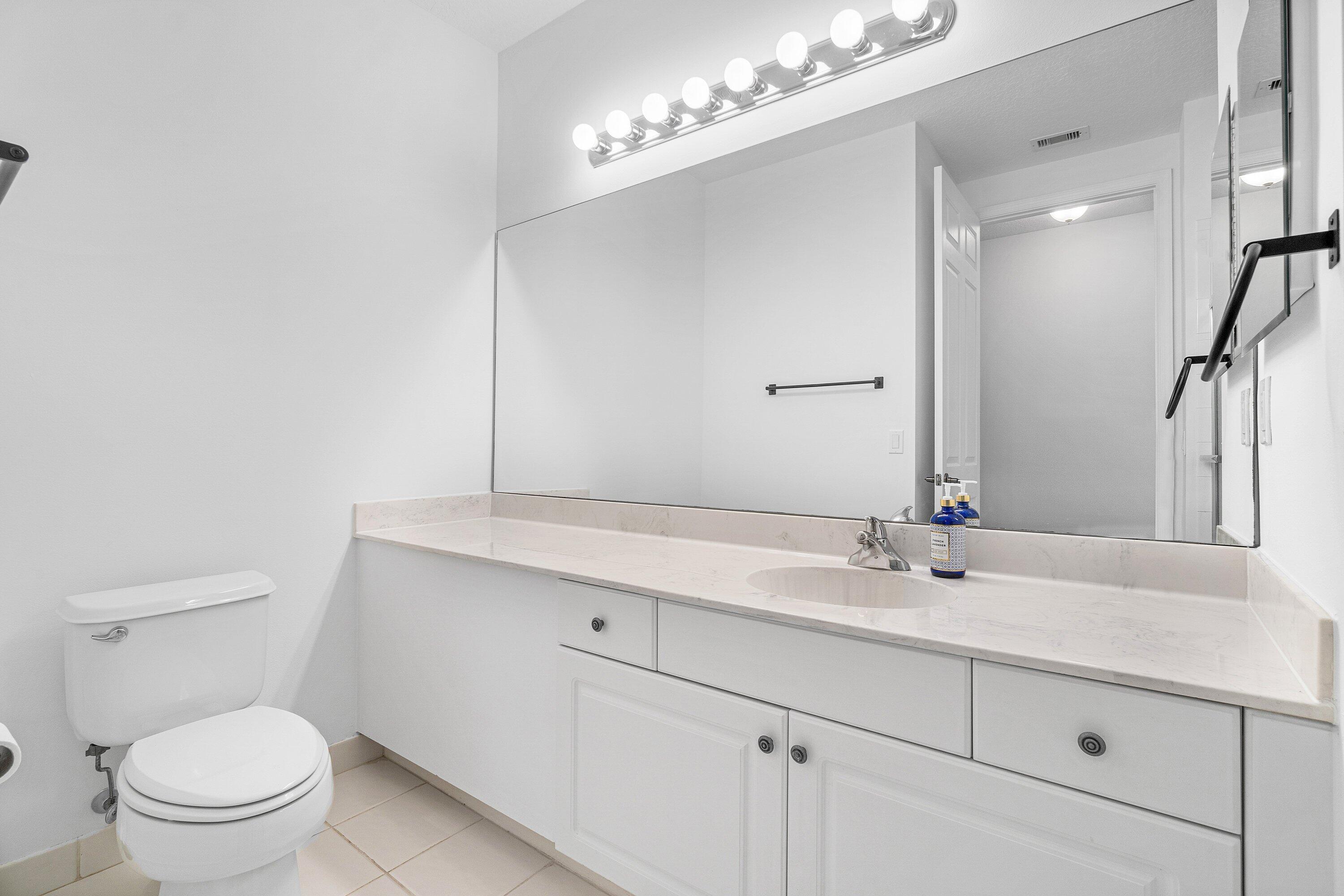 GRAMERCY SQUARE - Residential