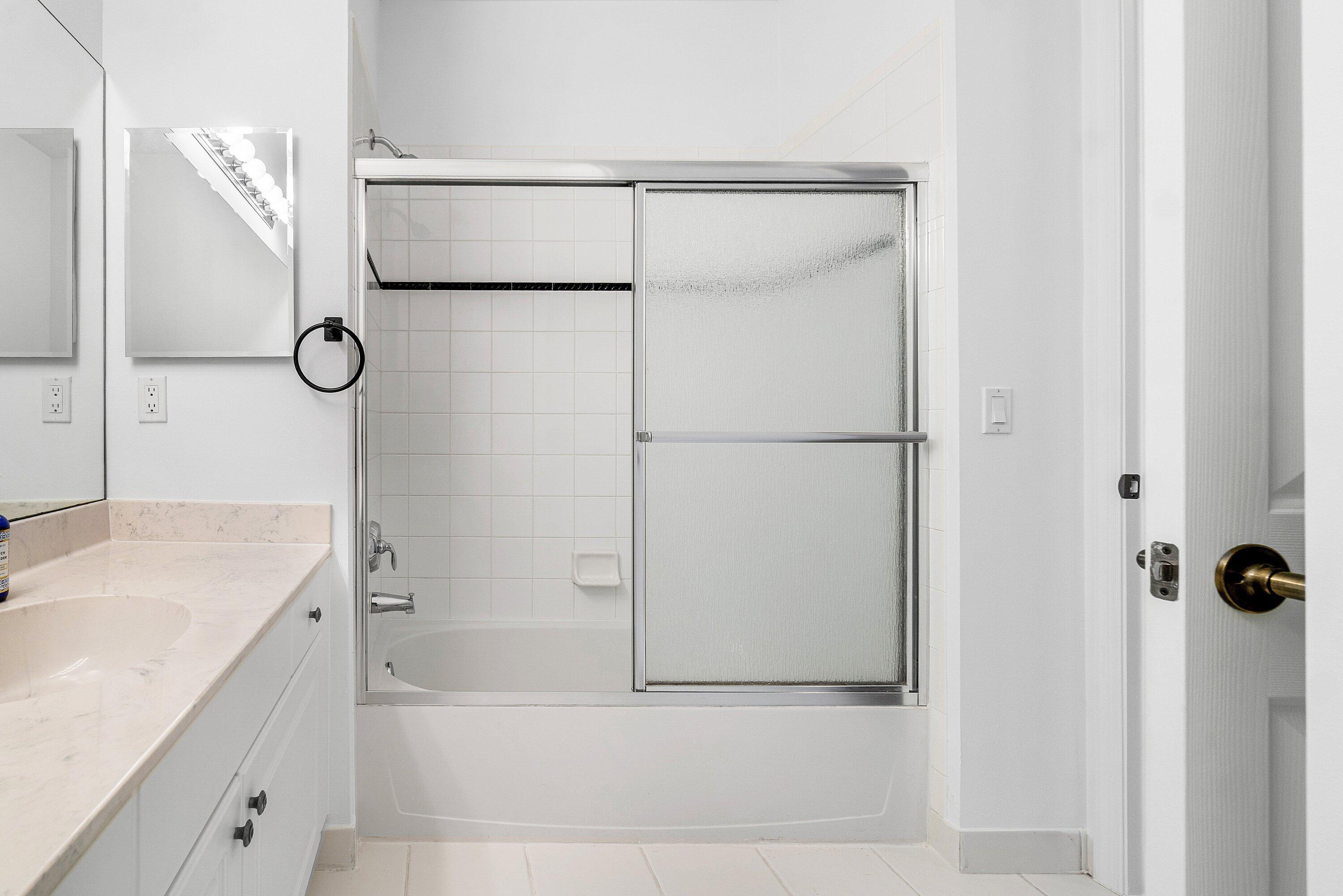 GRAMERCY SQUARE - Residential