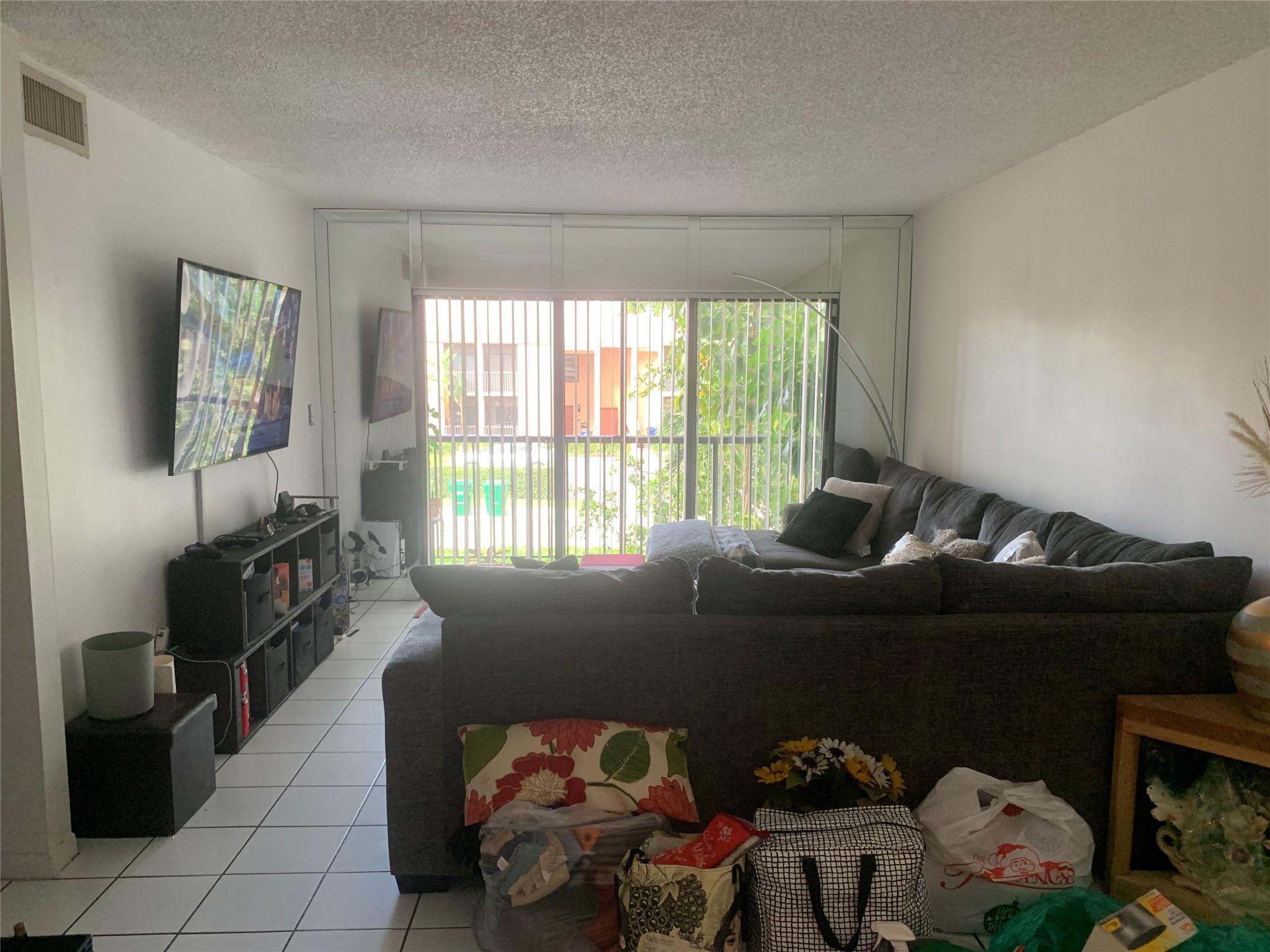 Fairways Of Coral Spgs Co - Residential Lease