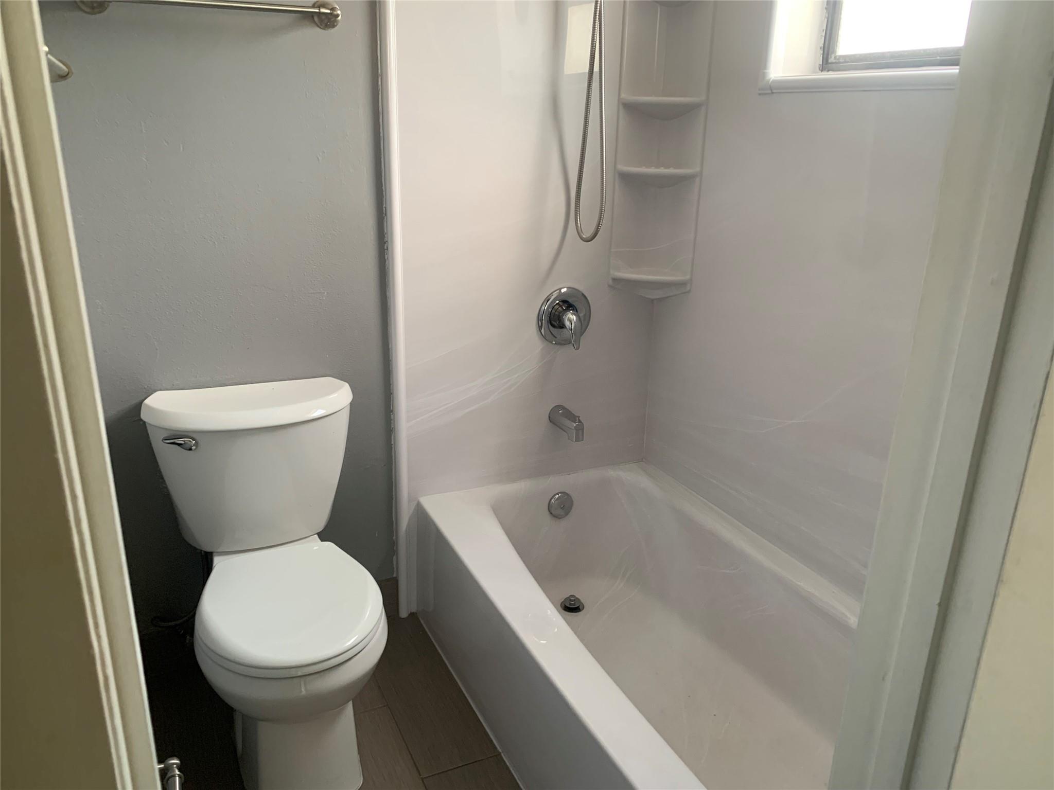 Fairways Of Coral Spgs Co - Residential Lease