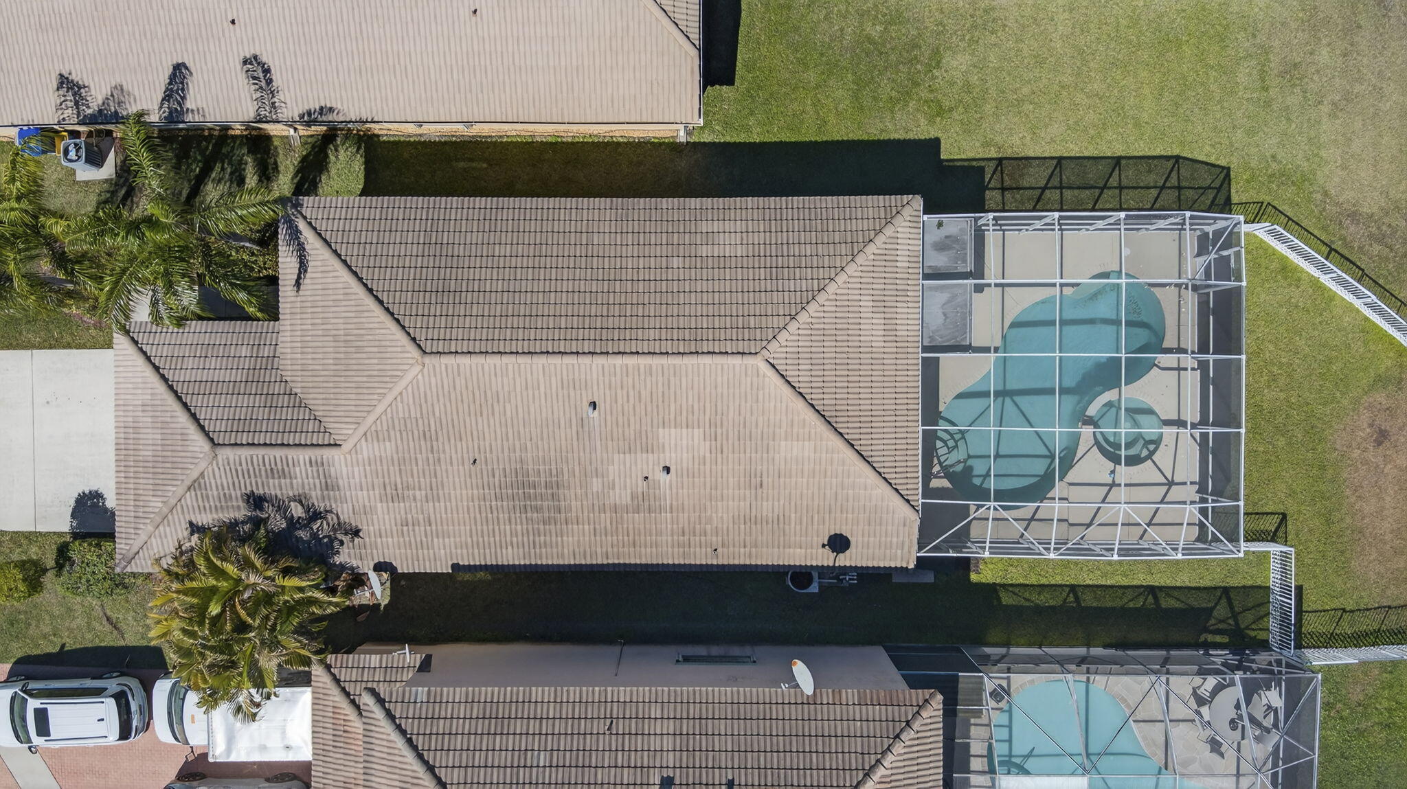 COUNTRY CLUB VIEWS - Residential