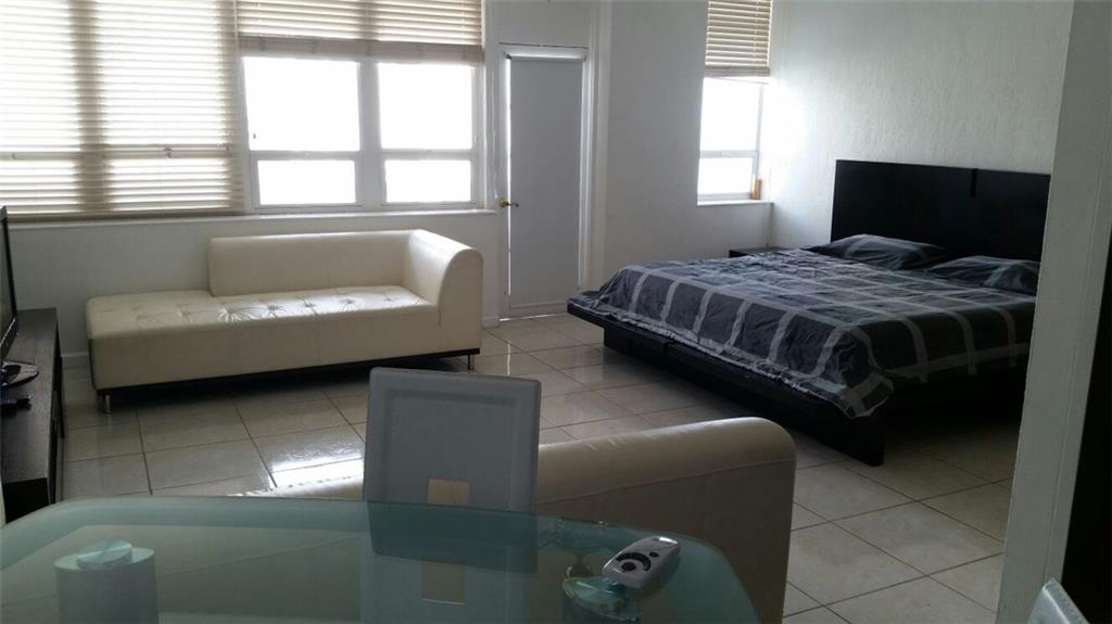 BISCAYNE 21 CONDO - Residential