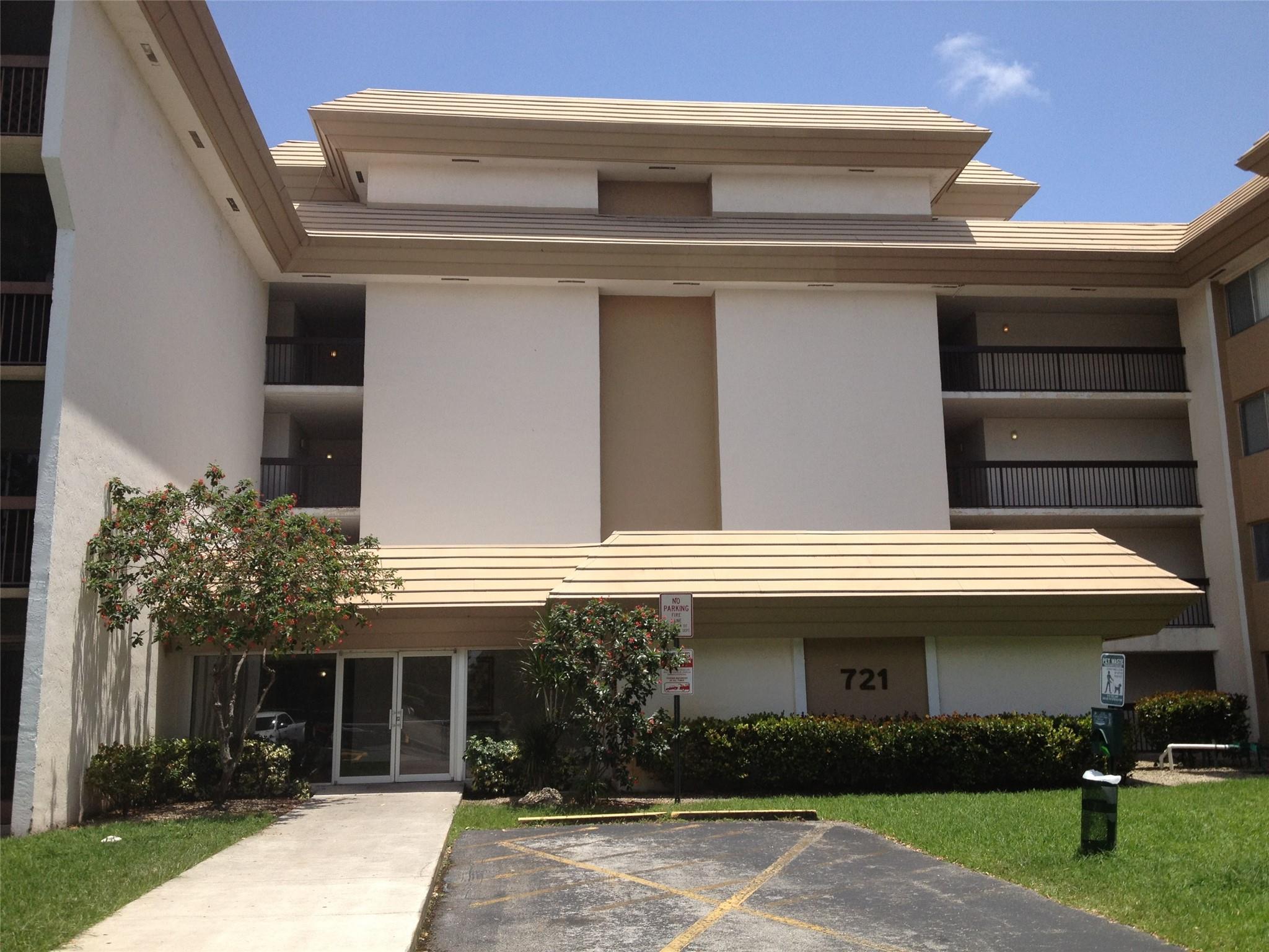 721 N Pine Island Rd 207