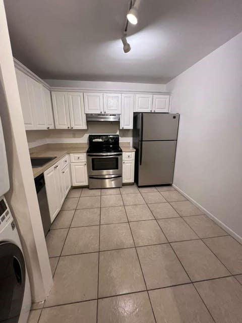 Tiny photo for 721 N Pine Island Road #207, Plantation, FL 33324 (MLS # F10504398)