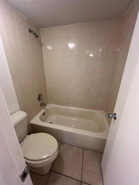 Tiny photo for 721 N Pine Island Road #207, Plantation, FL 33324 (MLS # F10504398)