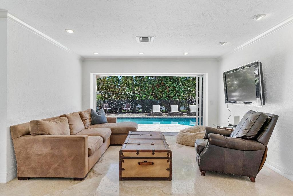 Photo of 120 SW 8th Avenue, Boca Raton, FL 33486 (MLS # R11152703)