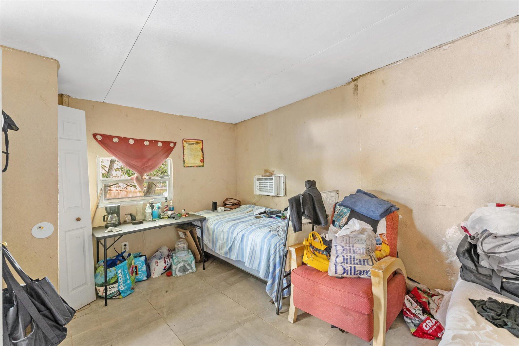 LANTANA HOMES 4 - Residential