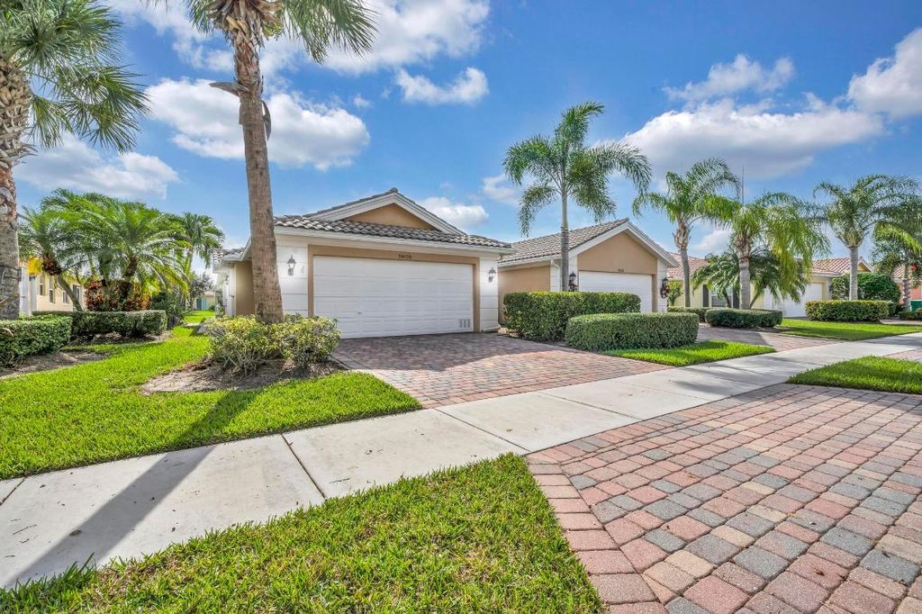 Photo of 11429 SW Pembroke Drive, Port Saint Lucie, FL 34987 (MLS # R10941524)