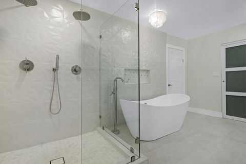 Tiny photo for 912 SE 8th Court, Deerfield Beach, FL 33441 (MLS # R11151036)