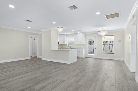 Tiny photo for 912 SE 8th Court, Deerfield Beach, FL 33441 (MLS # R11151036)