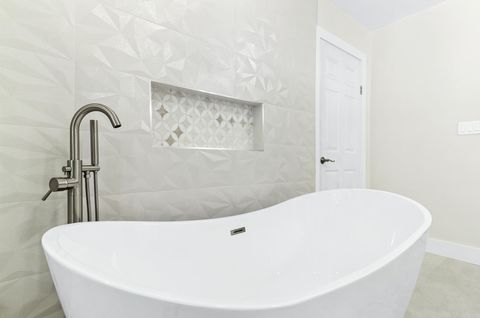 Tiny photo for 912 SE 8th Court, Deerfield Beach, FL 33441 (MLS # R11151036)