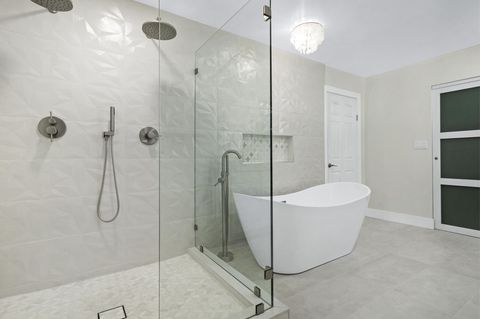 Tiny photo for 912 SE 8th Court, Deerfield Beach, FL 33441 (MLS # R11151036)