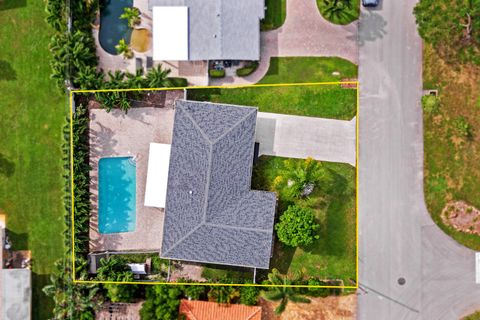 Tiny photo for 912 SE 8th Court, Deerfield Beach, FL 33441 (MLS # R11151036)