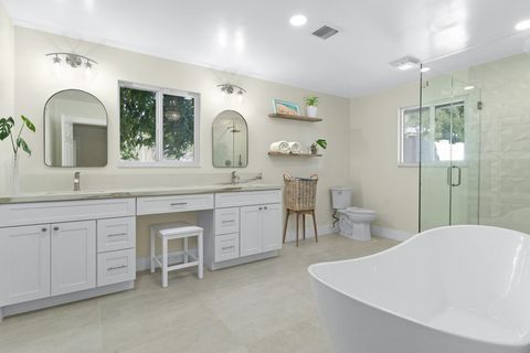 Tiny photo for 912 SE 8th Court, Deerfield Beach, FL 33441 (MLS # R11151036)