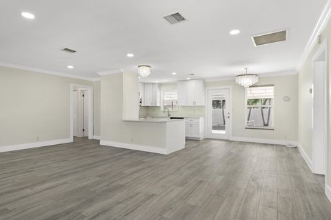 Tiny photo for 912 SE 8th Court, Deerfield Beach, FL 33441 (MLS # R11151036)