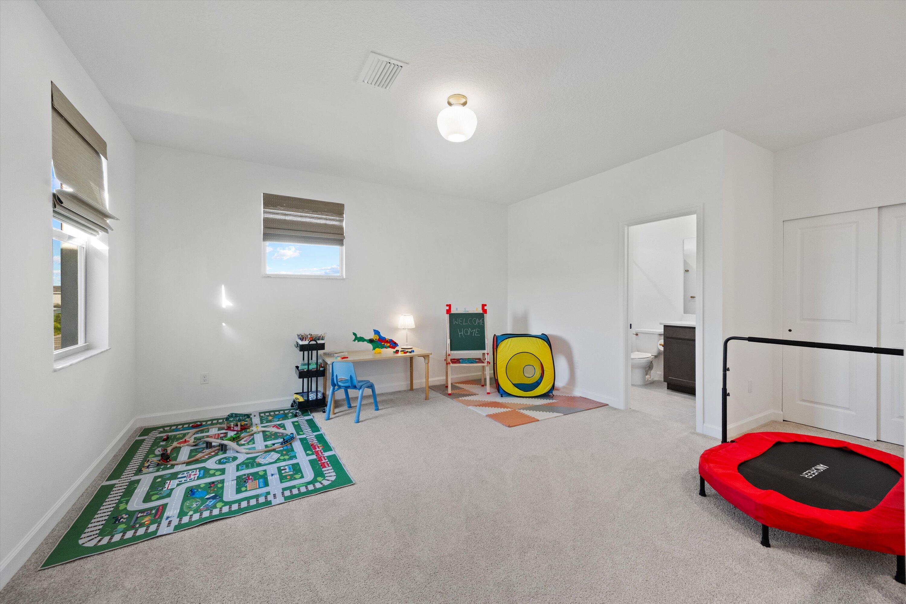 SOUTHERN GROVE PARCEL 28 - Residential