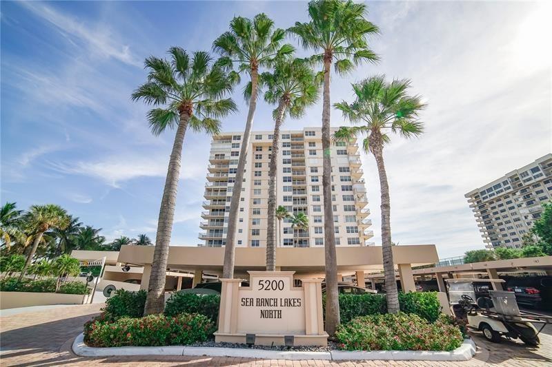 Enjoy breathtaking ocean vistas from this 14th-floor gem. Annual unfurnished rental. The building offers private exclusive beach access, a communal pool, and a recreation room for gatherings. Indulge in the allure of a fully renovated community kitchen, BBQ zones, and vigilant security at the front lobby. Enjoy your own reserved covered parking space. This unit, with its inviting ocean view, will make you feel right at home. The master bedroom boasts spaciousness, scenic ocean views, and a standalone soaking tub for a perfect end to your day. The living room, dining area, and eat-in kitchen are well-proportioned. The kitchen features modern amenities such as a dishwasher, New washer, dryer, ample cabinet space, and delightful views. See and Rent!