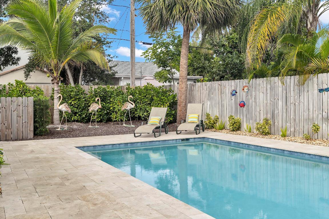 LAKE WORTH TOWN OF - Residential