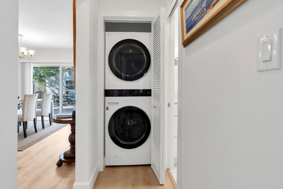 LAKE WORTH TOWN OF - Residential