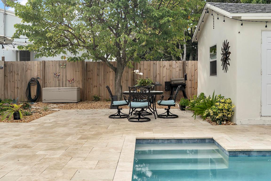 LAKE WORTH TOWN OF - Residential