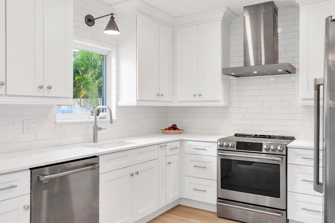 LAKE WORTH TOWN OF - Residential