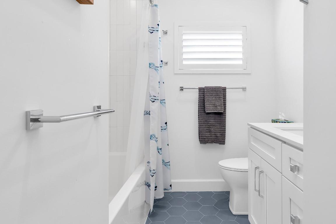 LAKE WORTH TOWN OF - Residential