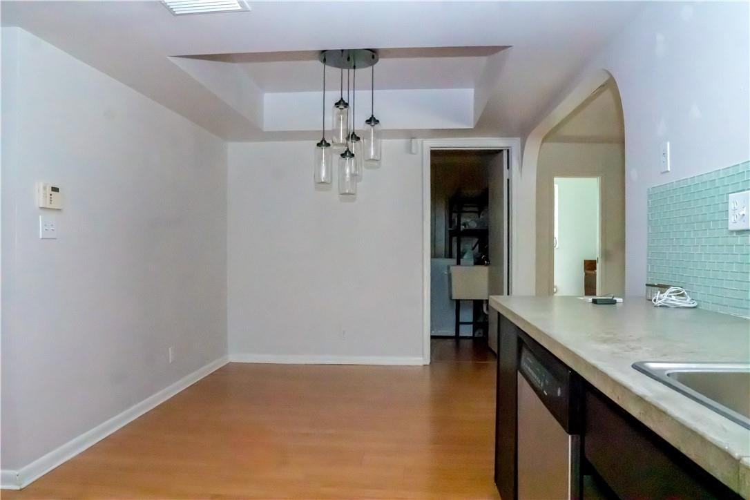 New Orleans Villas 81-21 - Residential Lease