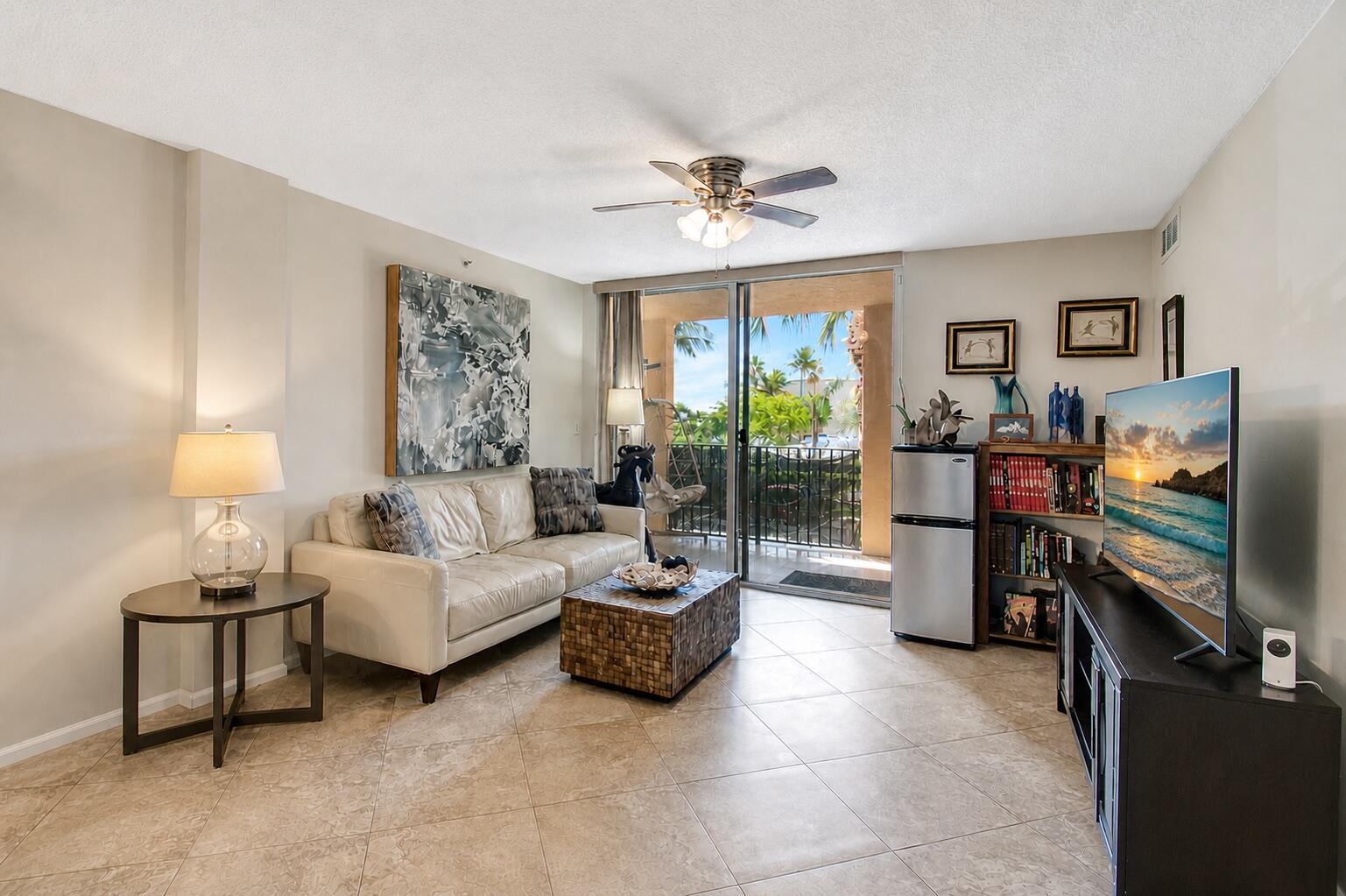 HYPOLUXOS MARINERS CAY CONDO - Residential