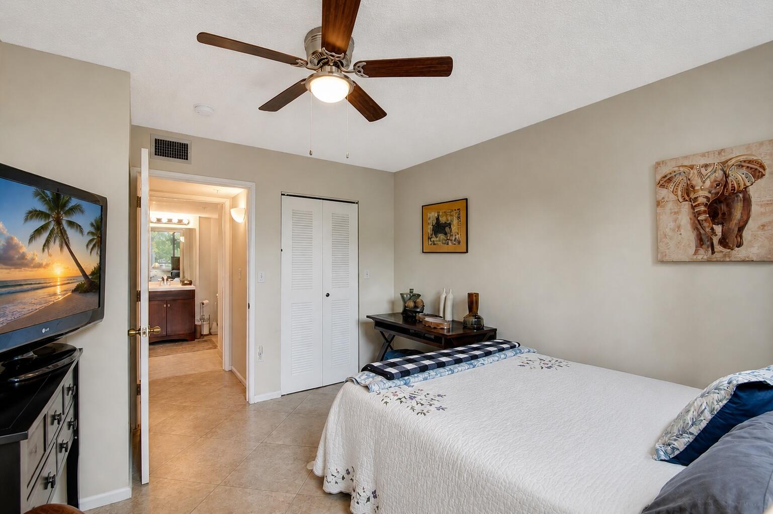 HYPOLUXOS MARINERS CAY CONDO - Residential