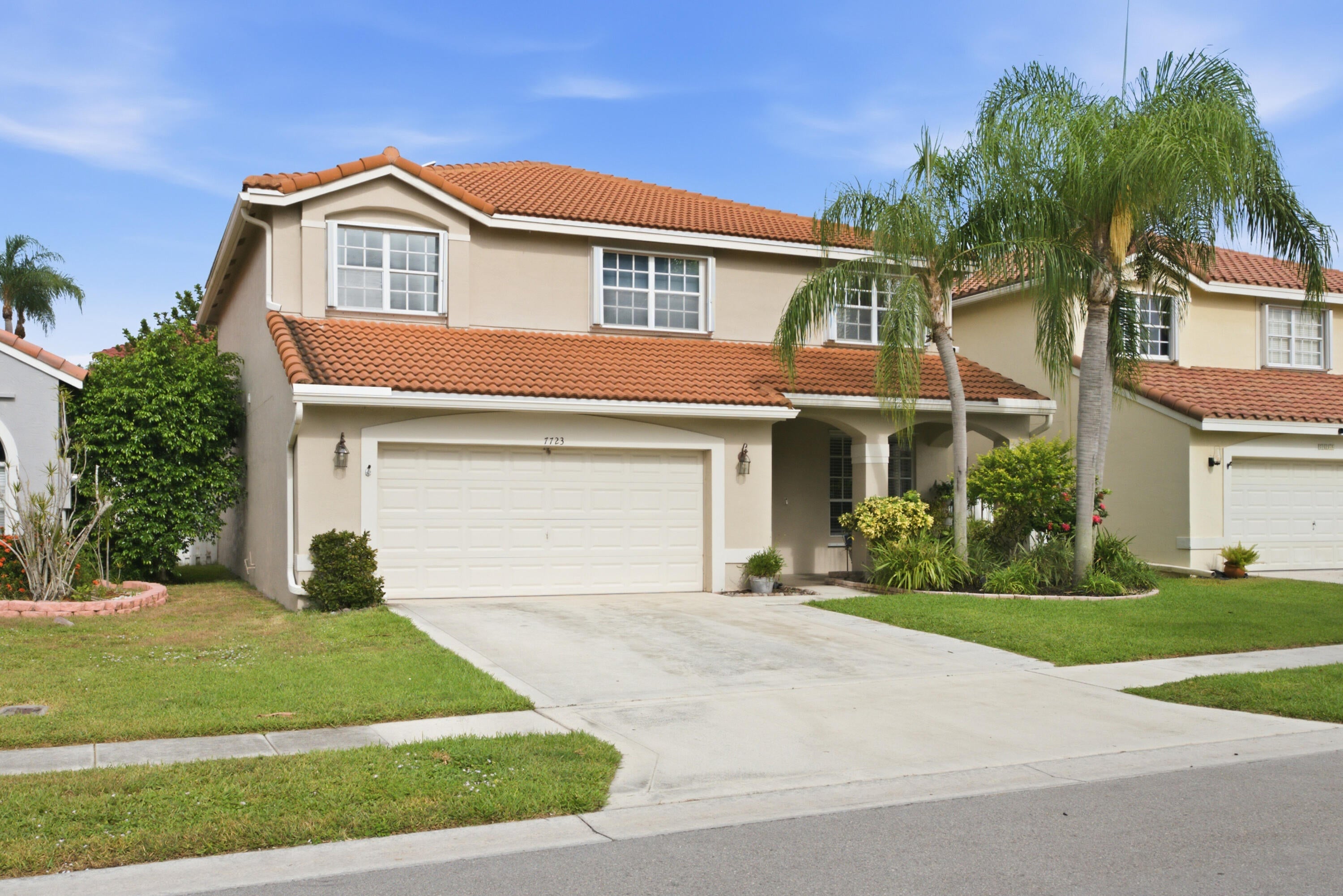 7723 THORNLEE Drive